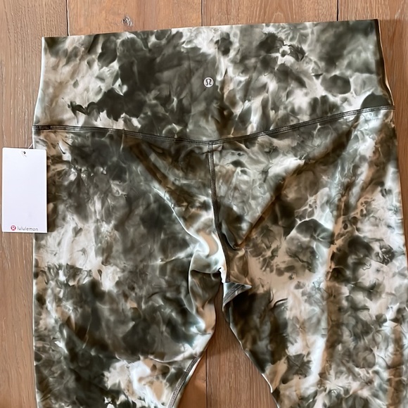 NWT Lululemon Align HR Pant 28"- size 18 - Picture 11 of 12